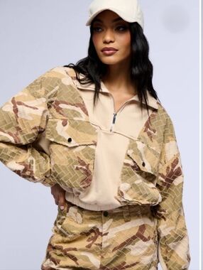 AKIRA Label On Duty Long Sleeve Camo Print Sweatshirt Size-Small